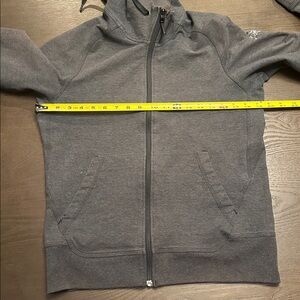 Arc'teryx Men's Gray Zip-Up Sweater